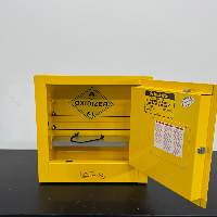 Justrite Sure-Grip EX Flammable Liquid Storage Cabinet – 2 Gallon Capacity image 2